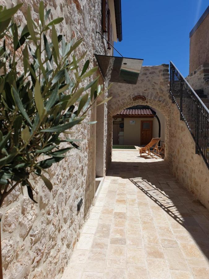 Villa Kameni Dvori 스베티필립아이자코브 외부 사진