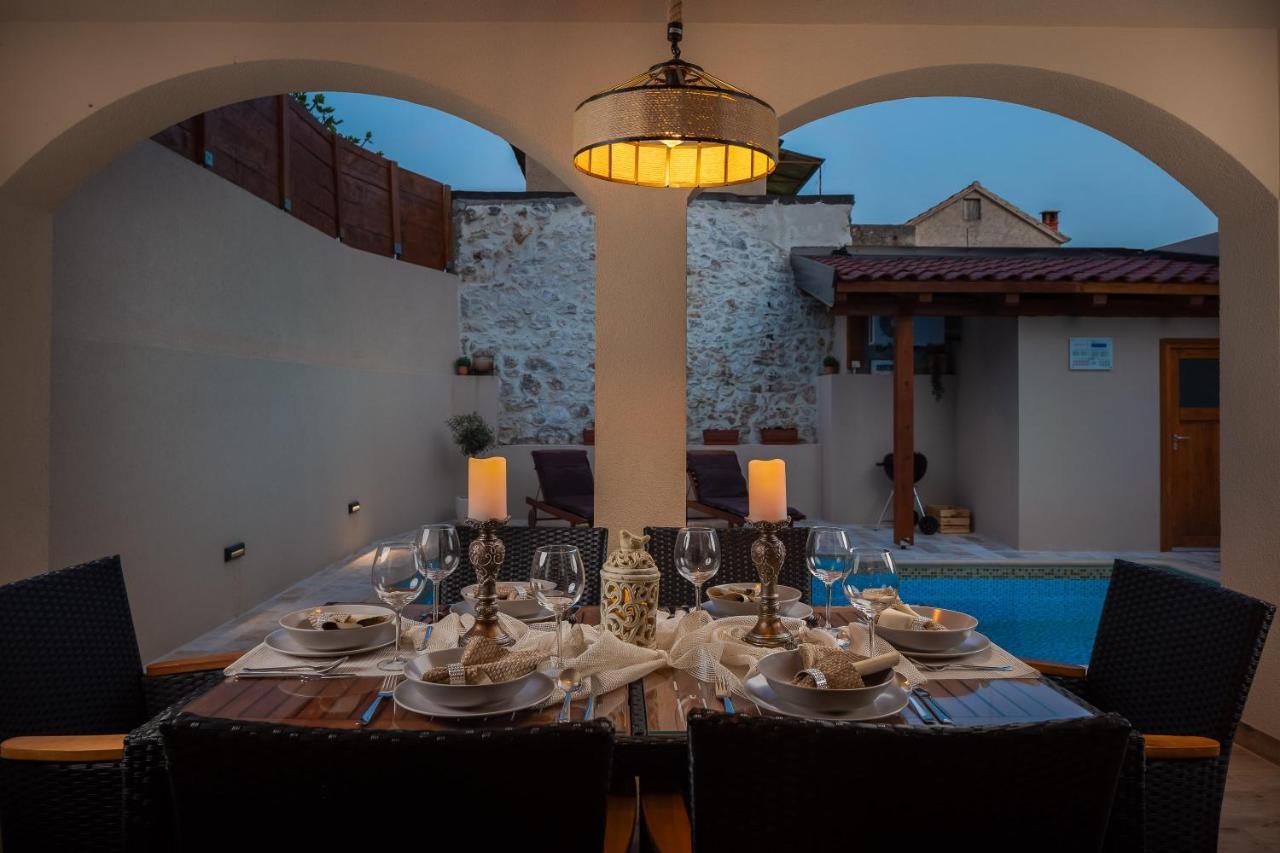 Villa Kameni Dvori 스베티필립아이자코브 외부 사진