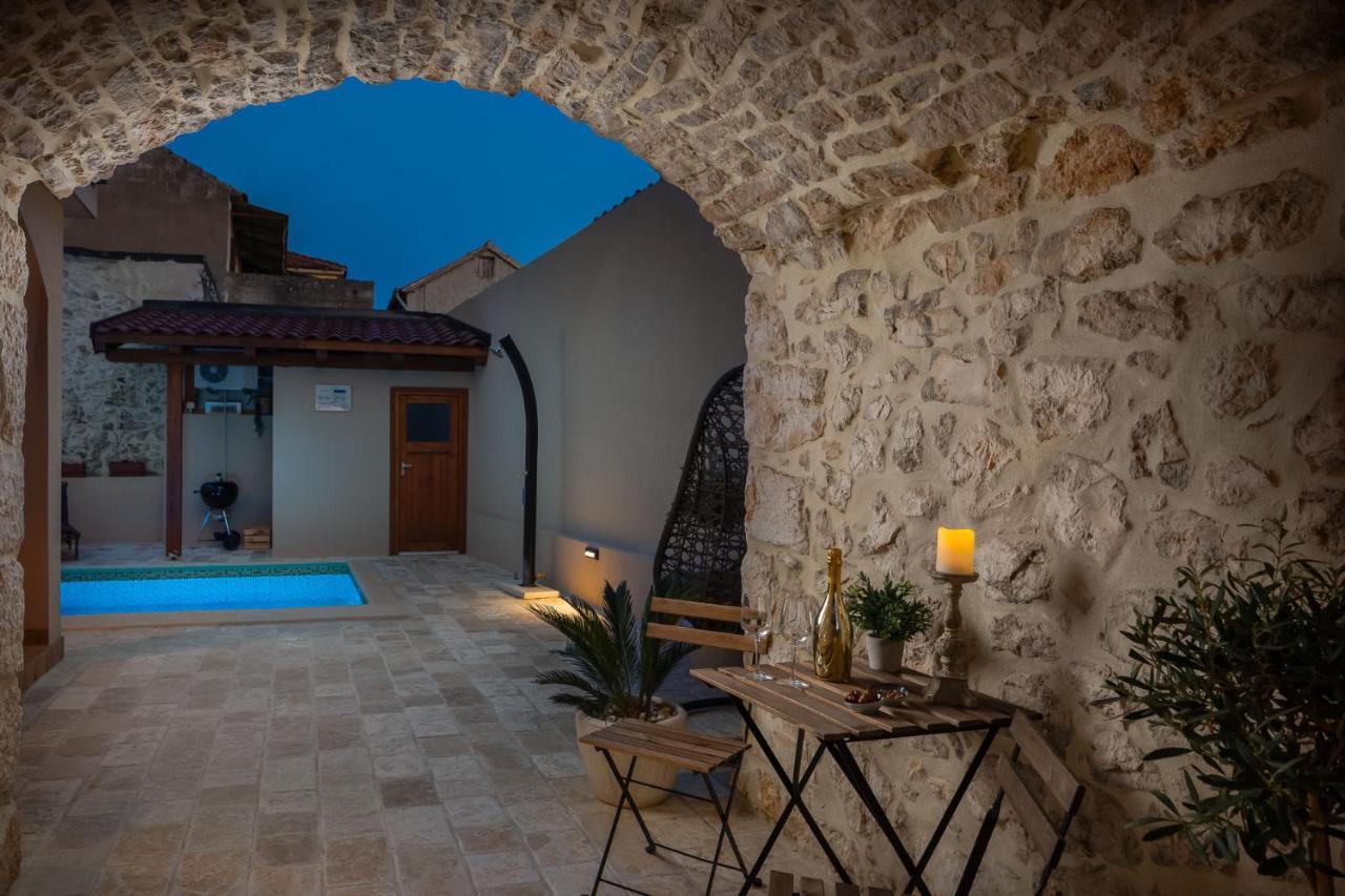Villa Kameni Dvori 스베티필립아이자코브 외부 사진