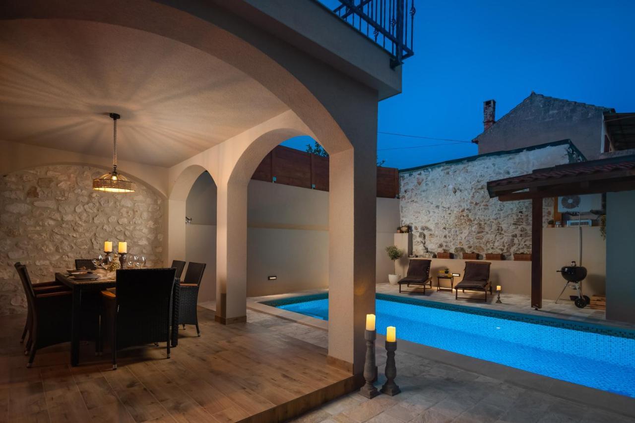 Villa Kameni Dvori 스베티필립아이자코브 외부 사진
