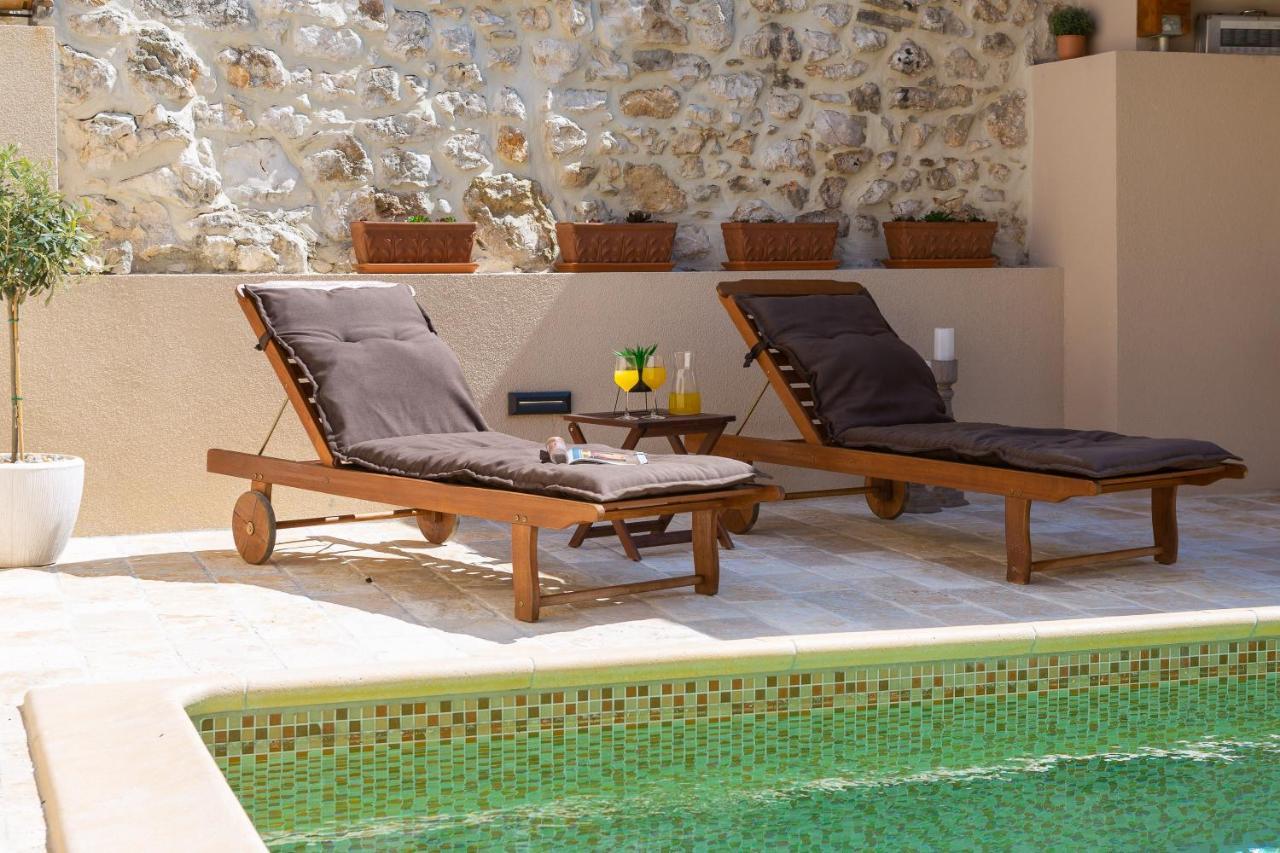 Villa Kameni Dvori 스베티필립아이자코브 외부 사진